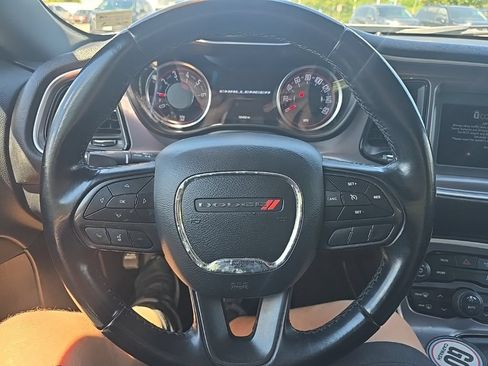 Used 2020 Dodge Challenger SXT RWD image 13