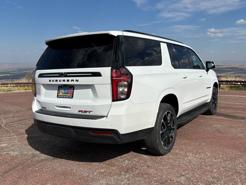 Used 2023 Chevrolet Suburban RST w/ Luxury Package image 7