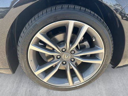 Used 2019 Acura TLX V6 w/ Technology Package FWD image 9