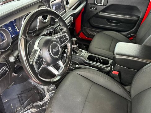 Used 2020 Jeep Wrangler Unlimited Sahara AWD/4WD image 10