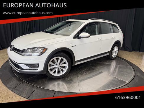 Used 2018 Volkswagen Golf Alltrack SE image 1