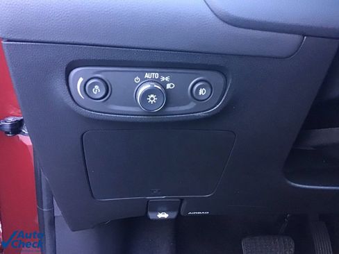 Used 2022 Buick Encore GX Select image 38