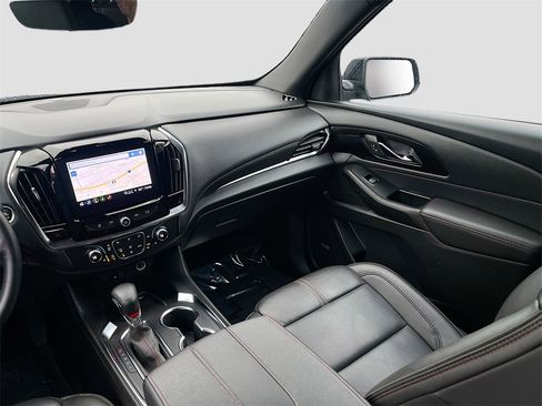Used 2023 Chevrolet Traverse RS image 25