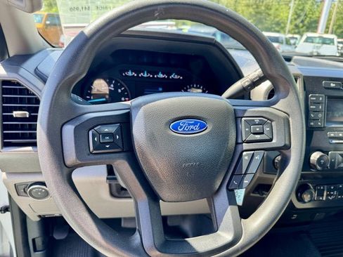 Used 2022 Ford F250 XL w/ Power Equipment Group AWD/4WD image 12