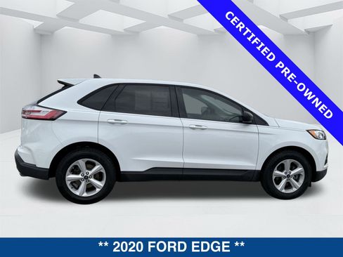 Certified 2020 Ford Edge SE image 3