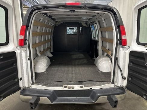 Used 2024 Chevrolet Express 2500 w/ Driver Convenience Package image 23
