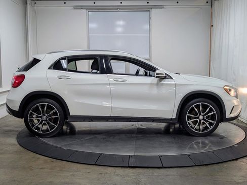 Used 2017 Mercedes-Benz GLA 250 4MATIC image 11