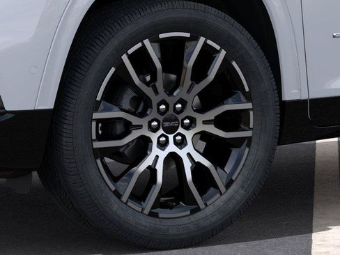 New 2026 GMC Acadia Denali Ultimate w/ LPO, Floor Liner Package AWD/4WD image 9