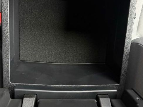 Certified 2024 Toyota Tacoma TRD Off-Road image 37