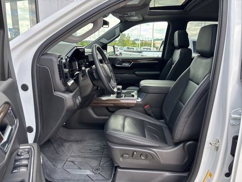 Used 2024 Chevrolet Silverado 1500 RST w/ RST All Star Premium Package AWD/4WD image 11