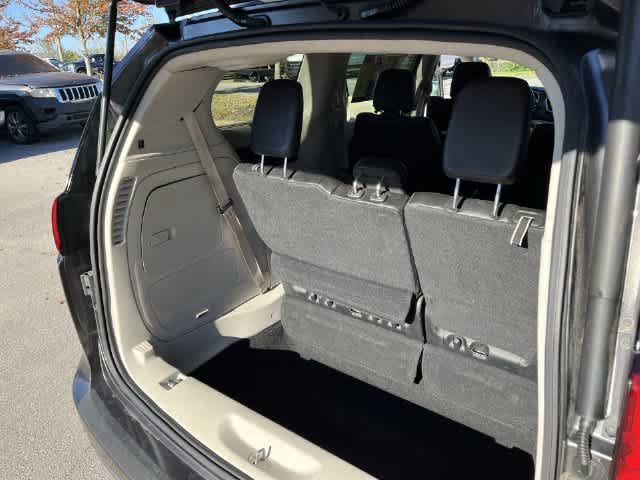 Used 2018 Chrysler Pacifica Limited w/ Advanced Safetytec Group FWD image 28