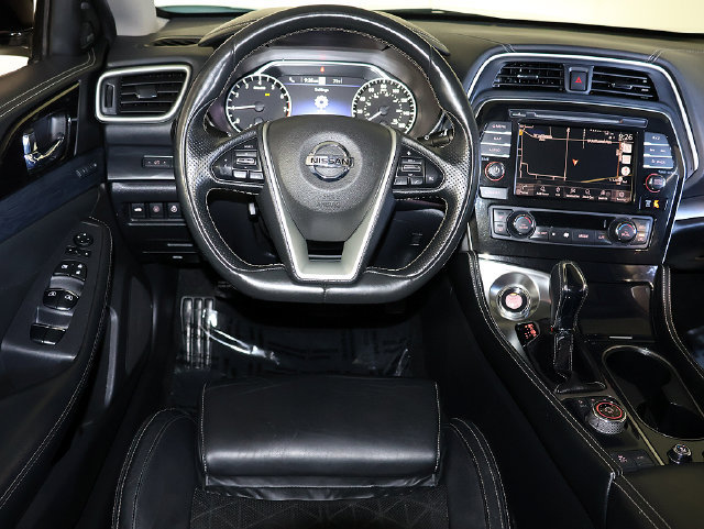 Used 2019 Nissan Maxima Platinum w/ Sport Mat Group FWD image 3