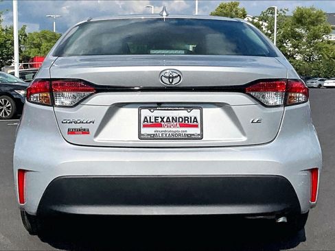 Used 2026 Toyota Corolla LE FWD image 4