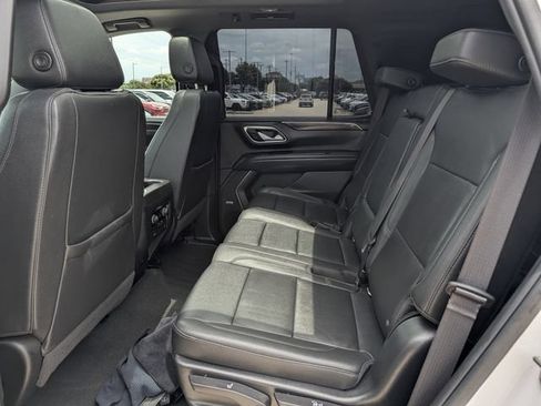 Used 2022 Chevrolet Tahoe Z71 w/ Luxury Package AWD/4WD image 25