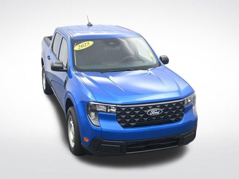 Used 2025 Ford Maverick XL w/ Equipment Group 102A AWD/4WD image 29