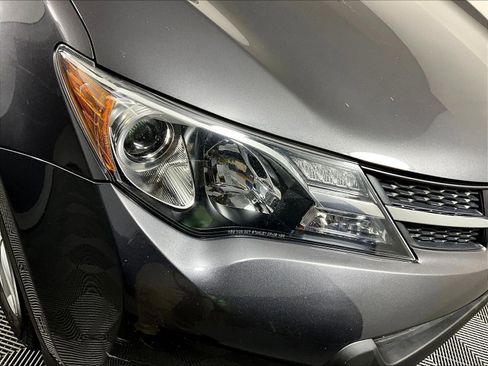 Used 2013 Toyota RAV4 Limited AWD/4WD image 32