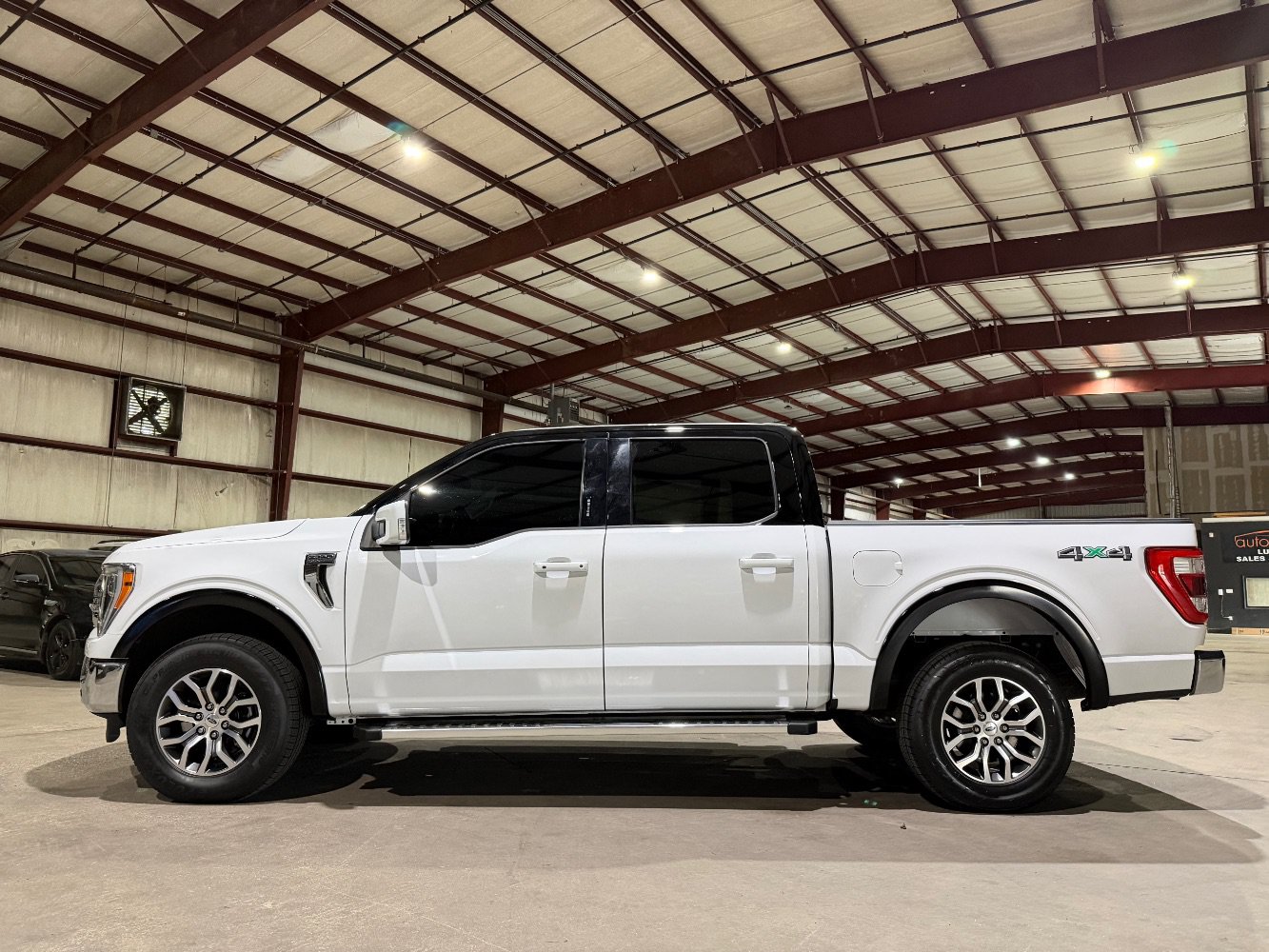 Used 2022 Ford F150 Lariat w/ Equipment Group 501A Mid AWD/4WD image 8