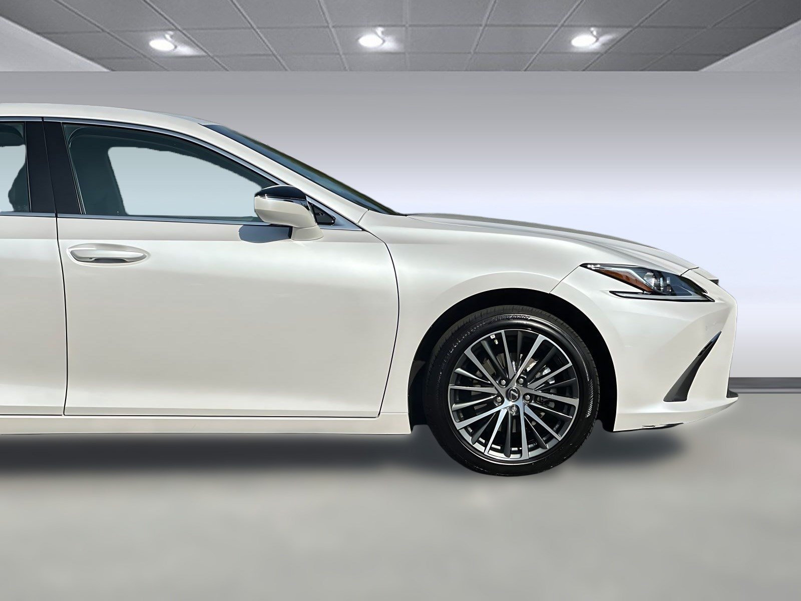 Certified 2025 Lexus ES 300h w/ Premium Package FWD image 33