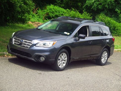 Used 2016 Subaru Outback 2.5i Premium AWD/4WD image 24