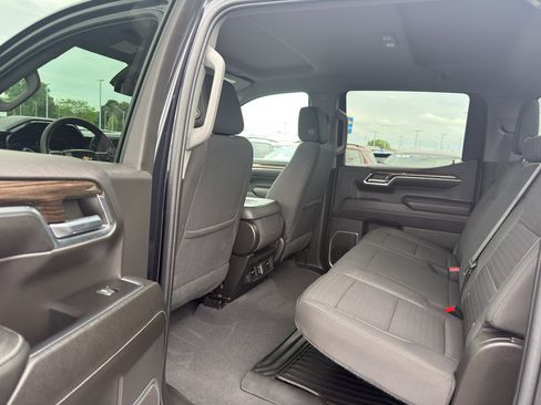 Certified 2023 Chevrolet Silverado 1500 LT AWD/4WD image 30