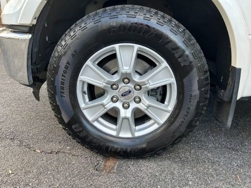 Used 2015 Ford F150 Lariat image 37