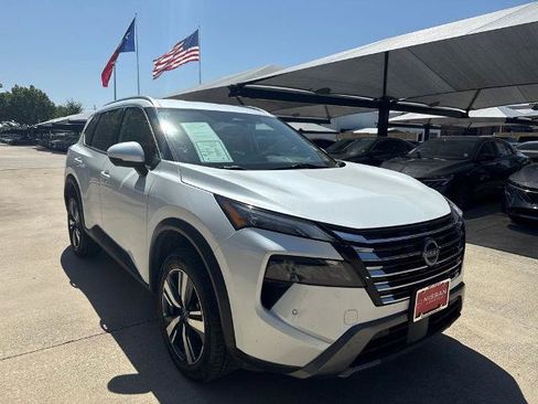 Certified 2024 Nissan Rogue SL AWD/4WD image 9
