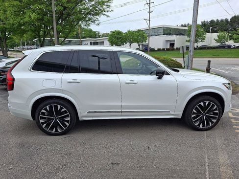 Certified 2025 Volvo XC90 T8 Plus w/ Protection Package Premier AWD/4WD image 7