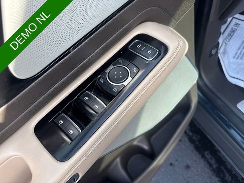 Used 2023 Lincoln Aviator Grand Touring w/ Equipment Group 301A AWD/4WD image 28