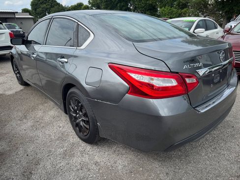 Used 2017 Nissan Altima 2.5 S w/ Power Driver Seat Package FWD image 6