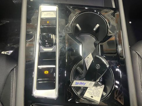 New 2026 Volkswagen Atlas SE image 14