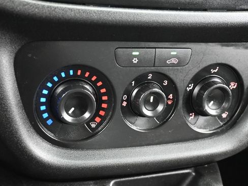 Used 2021 RAM ProMaster City Wagon image 17