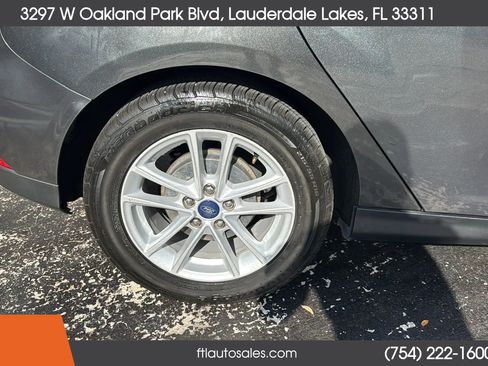 Used 2018 Ford Focus SE image 16