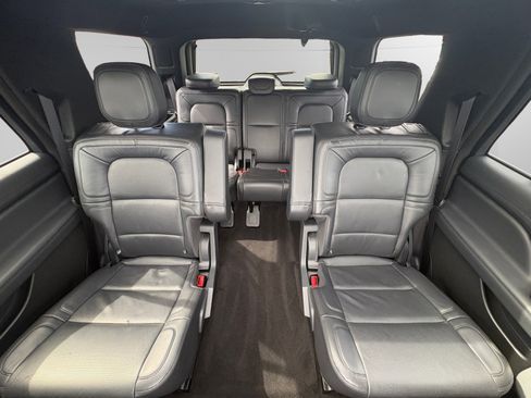Used 2023 Lincoln Navigator Reserve AWD/4WD image 13