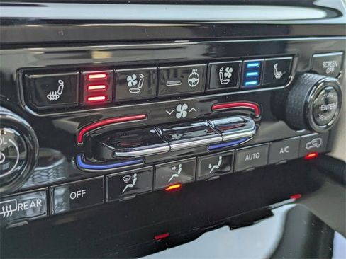 New 2025 Jeep Grand Cherokee Limited image 23