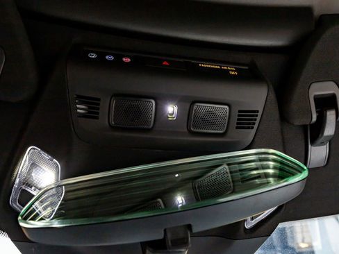 Used 2023 Chevrolet Corvette Stingray Coupe image 23