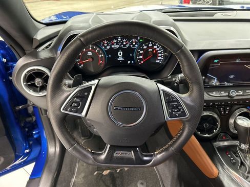 Used 2017 Chevrolet Camaro SS image 15