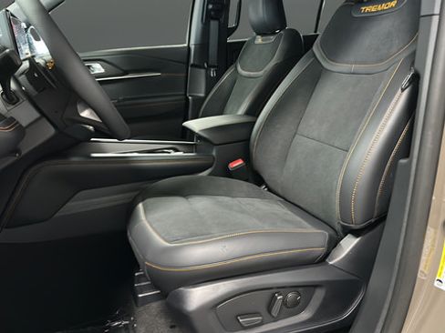 New 2026 Ford Explorer Tremor w/ Tremor Convenience Package AWD/4WD image 9