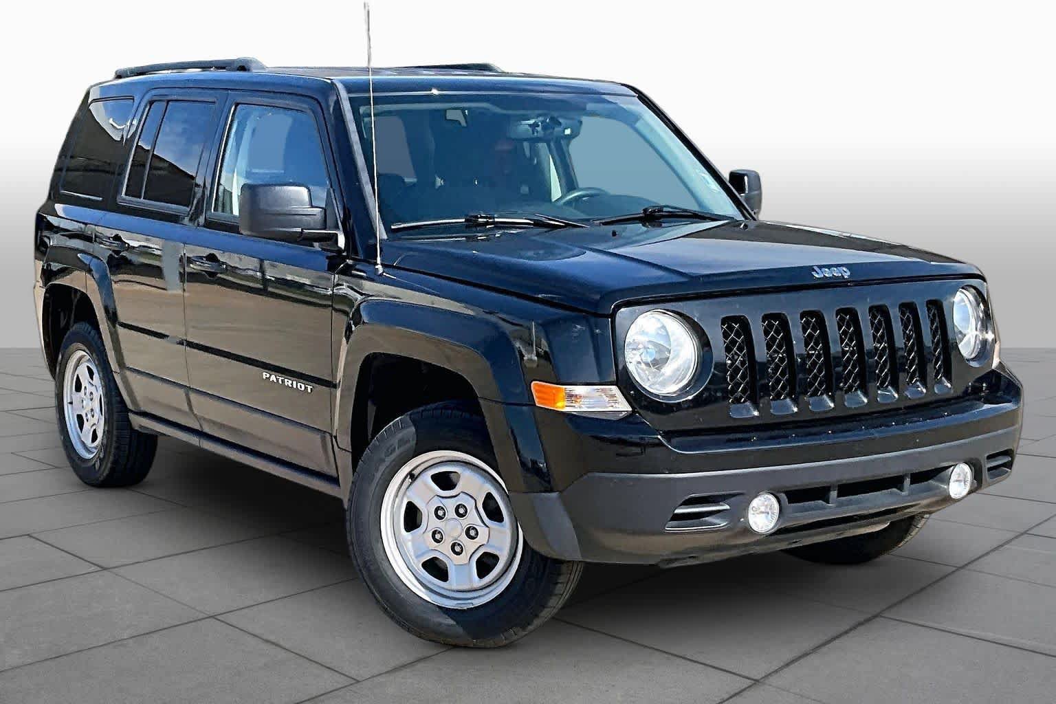 Used 2016 Jeep Patriot Sport w/ Power Value Group AWD/4WD image 3