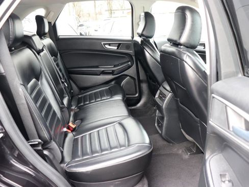 Used 2023 Ford Edge SEL image 13