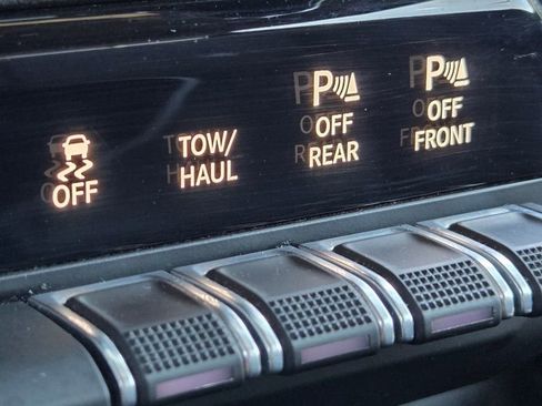 Used 2021 RAM 1500 Big Horn AWD/4WD image 17