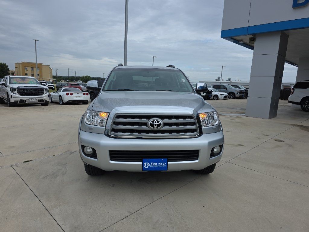 Used 2014 Toyota Sequoia Limited RWD image 2