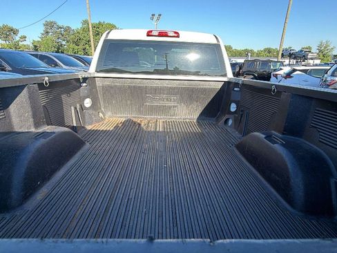 Used 2022 Chevrolet Silverado 1500 W/T RWD image 13