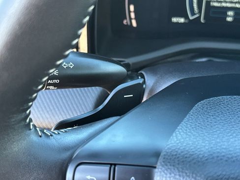 Used 2025 Toyota Camry SE image 25