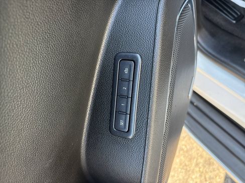 Used 2019 GMC Yukon XL SLT w/ HD Trailering Package RWD image 17