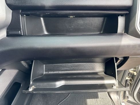 Used 2022 RAM 2500 Big Horn AWD/4WD image 20