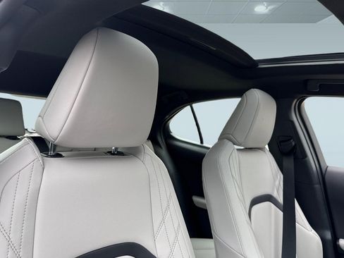 Certified 2025 Lexus UX 300h FWD w/ Accessory Package (Z2) image 24
