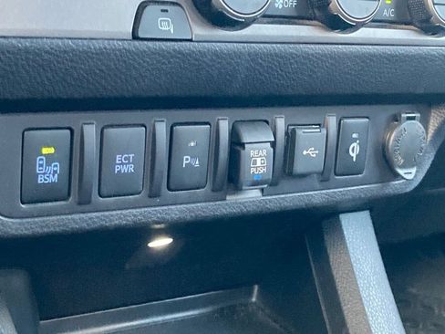Used 2023 Toyota Tacoma TRD Sport w/ Technology Package RWD image 26