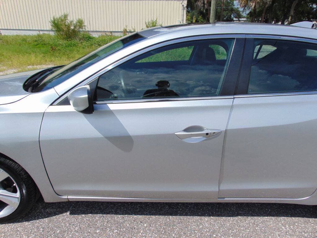 Used 2014 Acura ILX FWD image 3