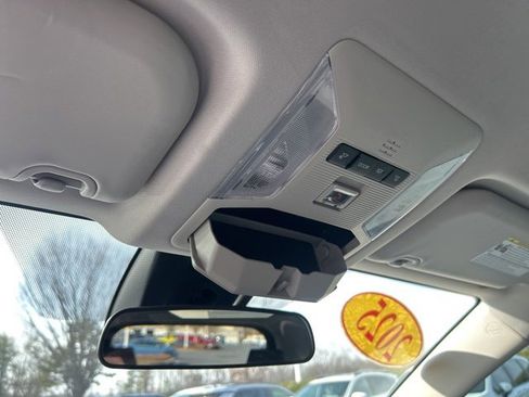 Used 2025 Toyota RAV4 LE image 29