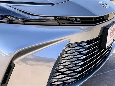 Used 2026 Toyota Camry XLE image 28